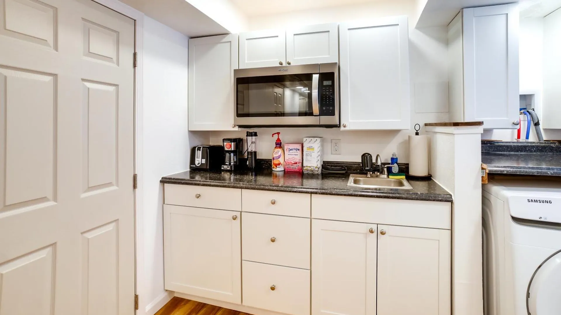 Pittsburgh Vacation Rental 3 Mi To Downtown!